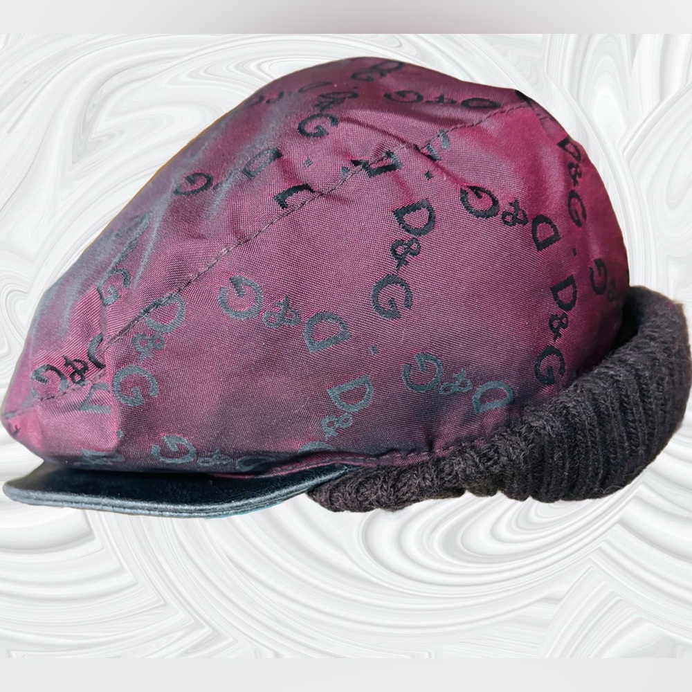 Vintage D&G Newsboy Cap
Made in Italy
Like New